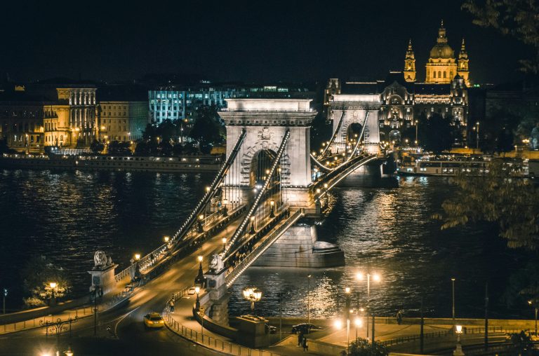 lucas-davies-3aubsNmGuLE-unsplash
